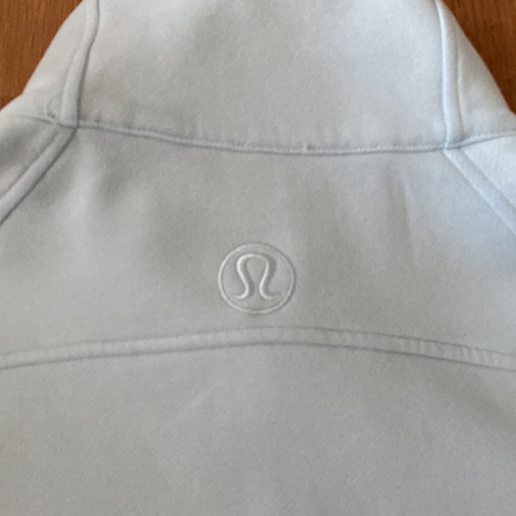 ❤️ Lululemon Scuba Oversized Funnel Neck in Powder Blue Size XS/S NWT - Picture 12 of 13